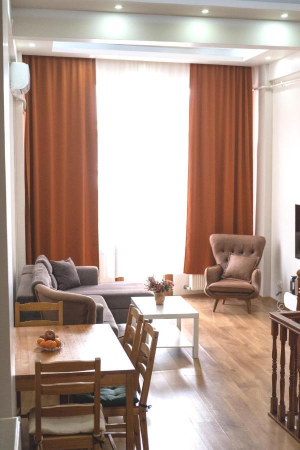 Garden Duplex With Netflix Close To Taksim,Bomonti Apartment Istanbul Ngoại thất bức ảnh